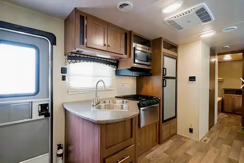 2018 Prowler Lynx with Bunkhouse