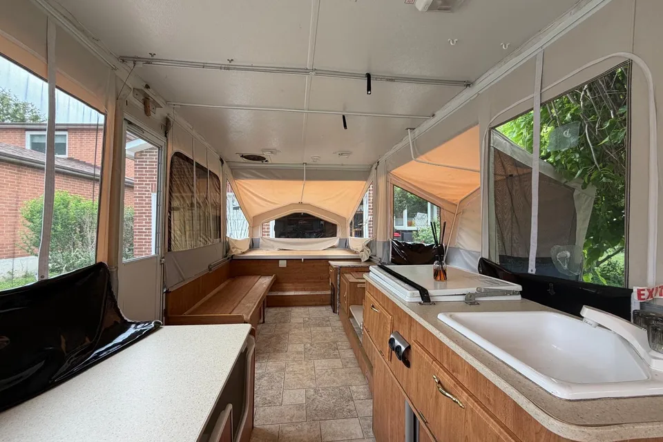 Ethan's Flagstaff M-625D Tent Trailer
