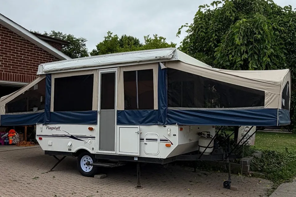 Ethan's Flagstaff M-625D Tent Trailer