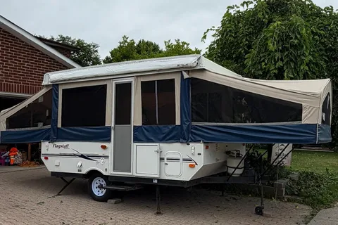 Ethan's Flagstaff M-625D Tent Trailer
