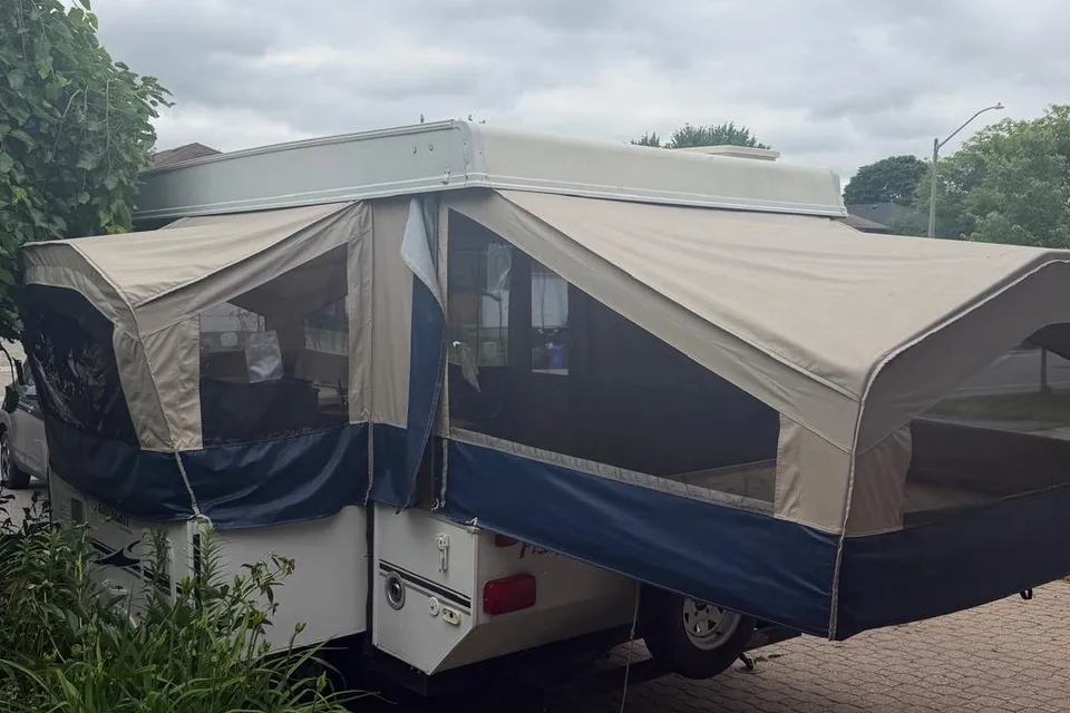 Ethan's Flagstaff M-625D Tent Trailer