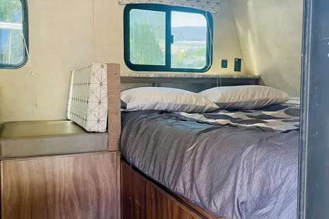 Tomes Forest River Viking Saga Travel Trailer
