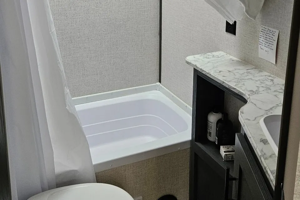 Delivery Only Camper | Fully Stocked | No Hidden Fees | Free Generator Use