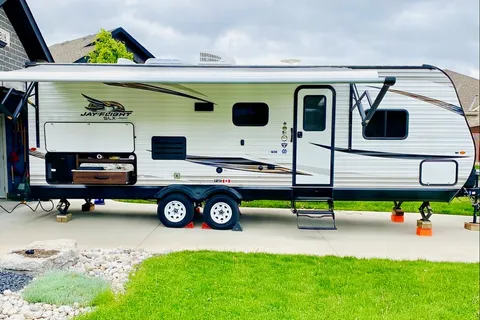 The Glamper Camper