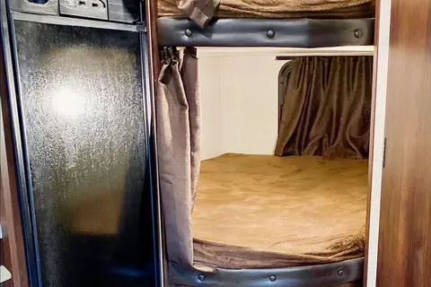 The Glamper Camper
