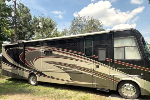 Executive Thor Challenger 37dt Motor Coach Class A