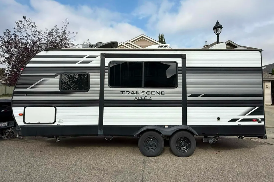 FlamingoDuo’s Grand Design Transcend XPlor 200MK Travel Trailer