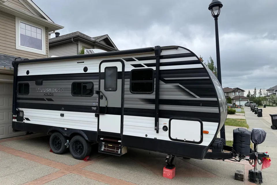 FlamingoDuo’s Grand Design Transcend XPlor 200MK Travel Trailer