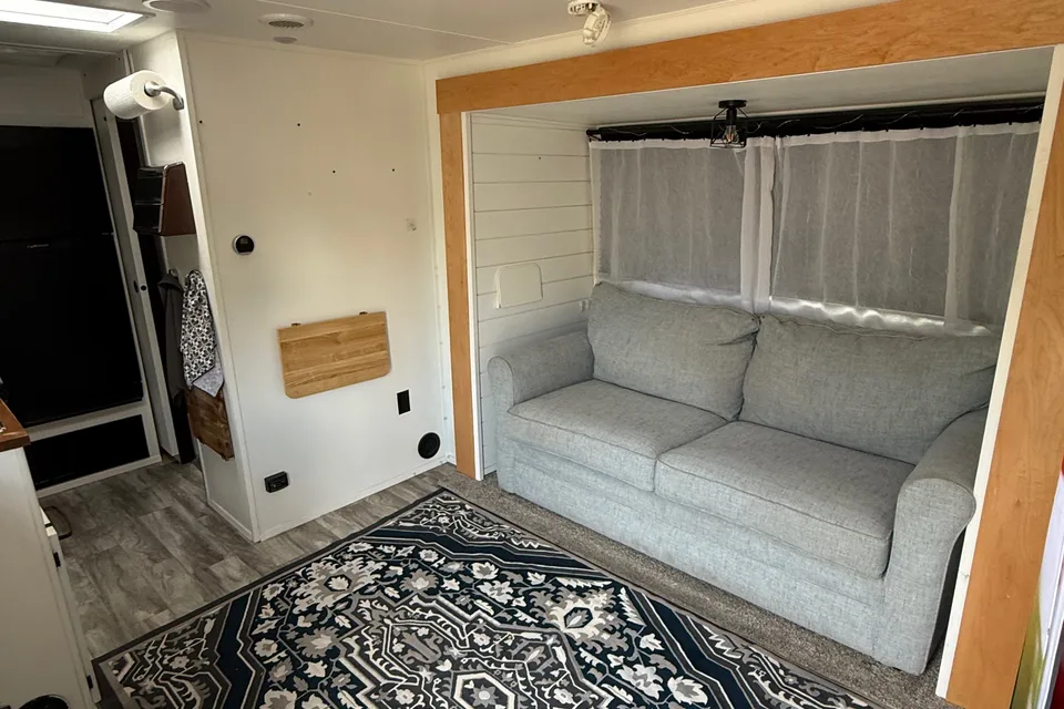 FlamingoDuo’s Grand Design Transcend XPlor 200MK Travel Trailer