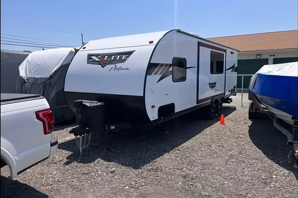 Family Bunkhouse Forest River Wildwood X-Lite 240BHXL
