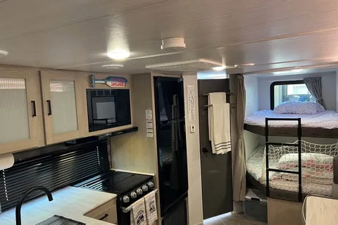 Family Bunkhouse Forest River Wildwood X-Lite 240BHXL