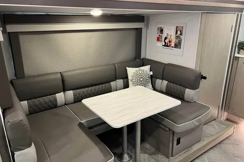 Family Bunkhouse Forest River Wildwood X-Lite 240BHXL