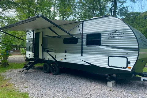 Claire's East to West East to West Travel Trailer