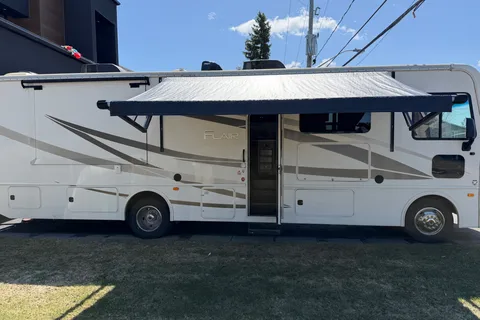 Modern Fleetwood Flair Class A
