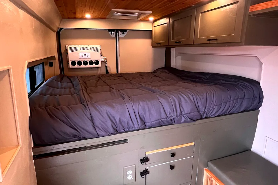 Freebird Off Grid Van