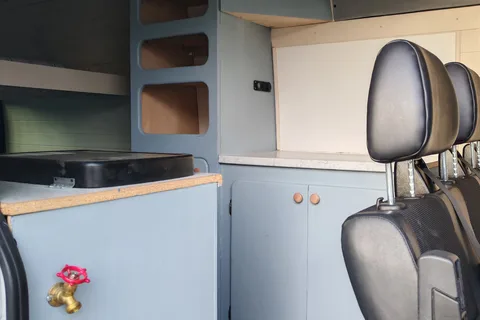 Chao's Mercedes-Benz sprinter 2500 Class B