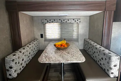 The Family Camper (Free Napa or Sonoma Pick up)