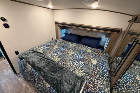 Inn at the Woods: Forest River Sabre 38 DBQ Fifth Wheel