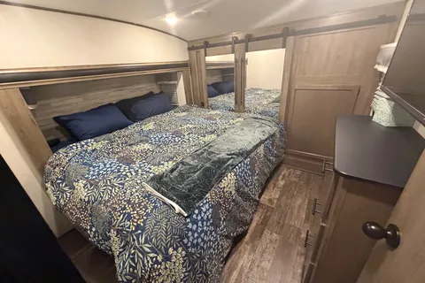 Inn at the Woods: Forest River Sabre 38 DBQ Fifth Wheel