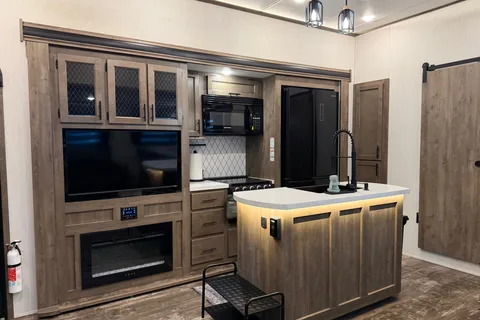 Inn at the Woods: Forest River Sabre 38 DBQ Fifth Wheel