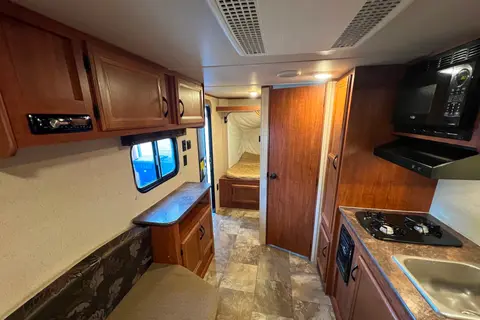 Jayco Jay Flight – Sleeps 4, SUV Towable!
