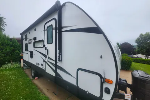 Dutchmen Coleman light 1905bh Travel Trailer