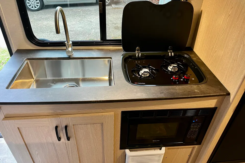 2022 Bunkhouse Off-Grid SUV/Mid-Size Truck Towable!