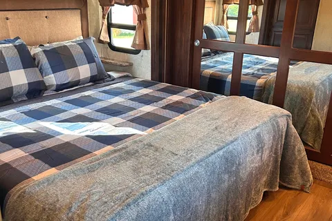 Keystone Mountaineer Fifth Wheel