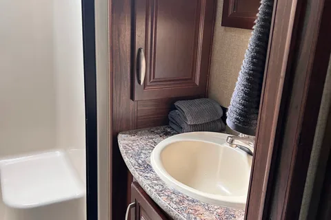 Keystone Mountaineer Fifth Wheel