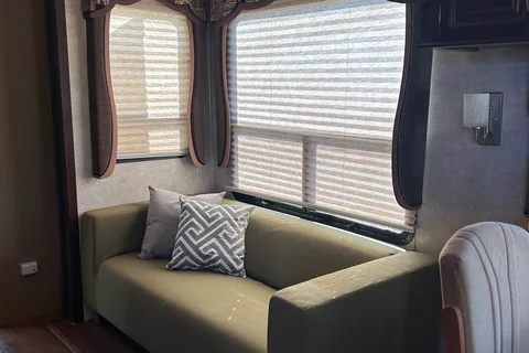 Keystone Mountaineer Fifth Wheel