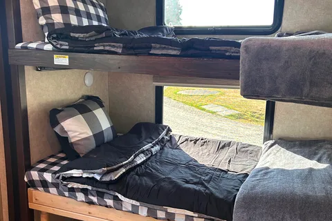 Keystone Mountaineer Fifth Wheel