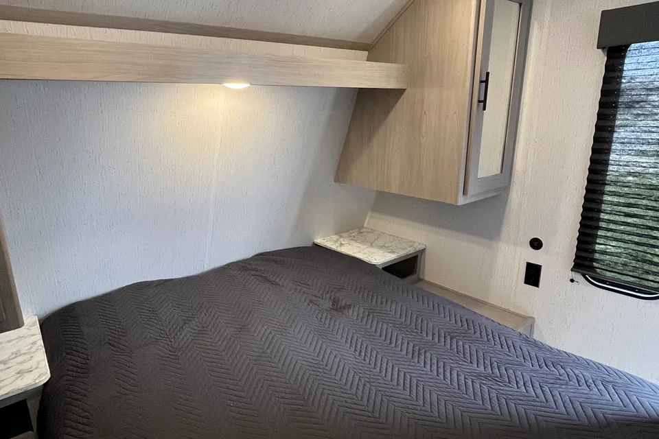 2022 Coleman Cozy Camper | Sleeps 6-8 | Family Friendly | Adventure Ready!