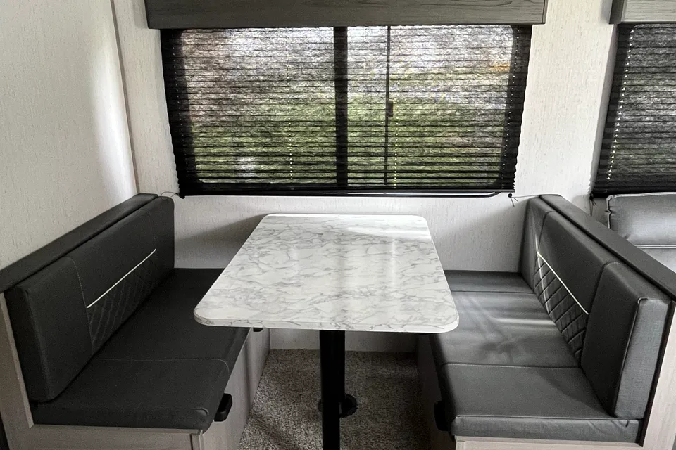 2022 Coleman Cozy Camper | Sleeps 6-8 | Family Friendly | Adventure Ready!