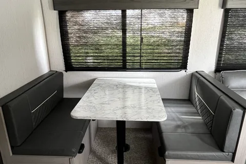 2022 Coleman Cozy Camper | Sleeps 6-8 | Family Friendly | Adventure Ready!