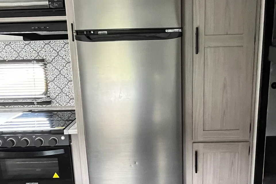 2022 Coleman Cozy Camper | Sleeps 6-8 | Family Friendly | Adventure Ready!