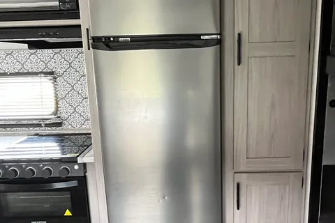 2022 Coleman Cozy Camper | Sleeps 6-8 | Family Friendly | Adventure Ready!