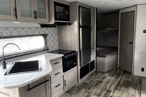 2022 Coleman Cozy Camper | Sleeps 6-8 | Family Friendly | Adventure Ready!