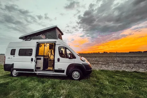 Winnebago Solis 59p - Class B