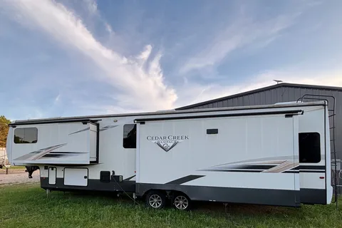 Greg's Forest River 38EBS Fifth Wheel