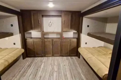 The Fun Bunkhouse - UPMI1894