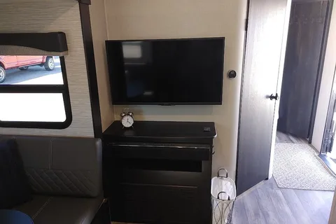 Mark's Open Range 242RL Travel Trailer