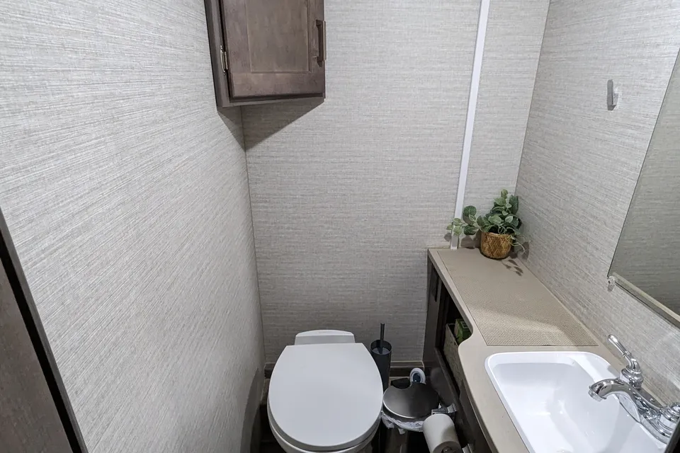 Stephen's Winnebago Minnie Winnie 31K Class C