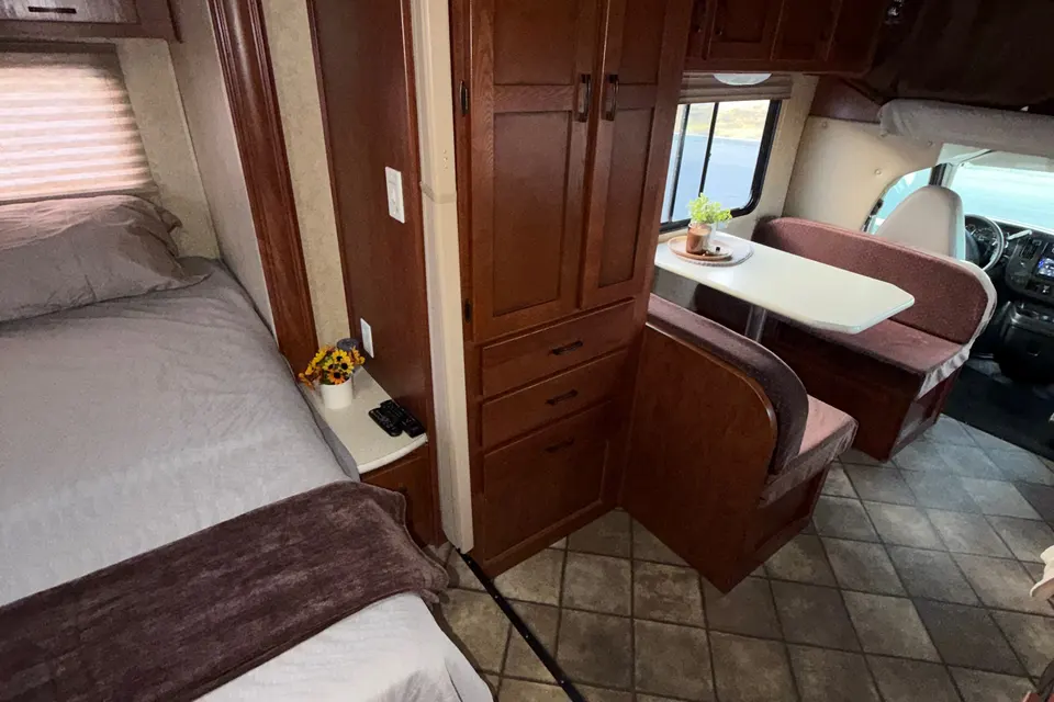 2012 Forest River Forester | Fully Equipped Family RV | Reno
