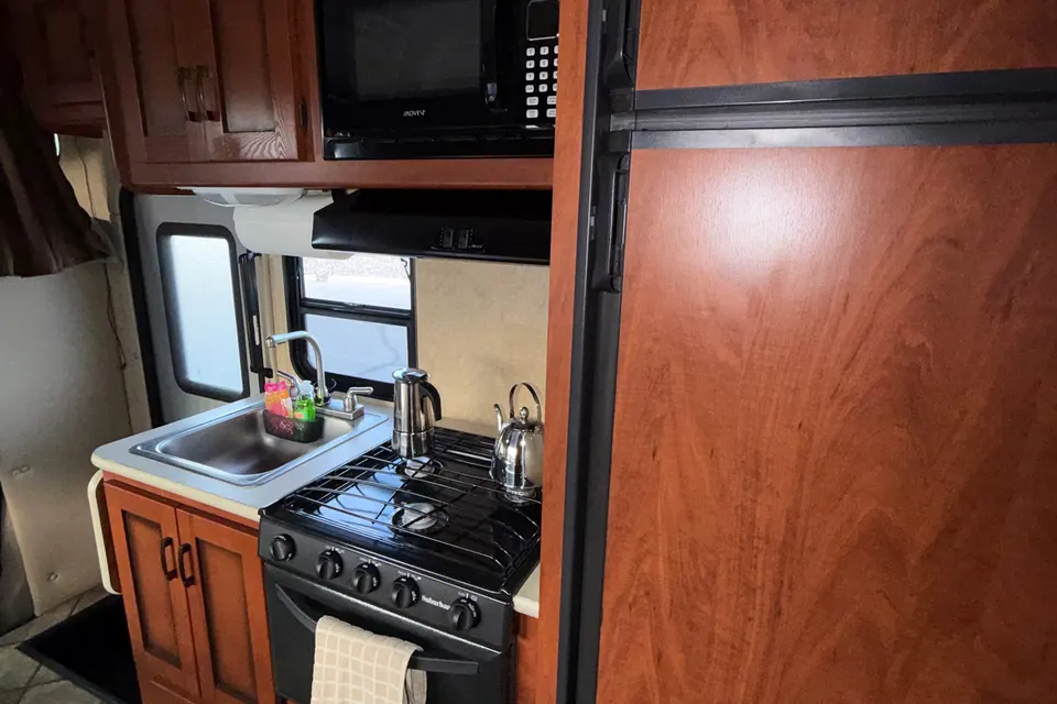 2012 Forest River Forester | Fully Equipped Family RV | Reno