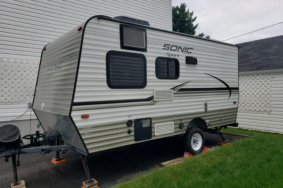 Sonic Sport 15bh Roulotte Ultra-Lite