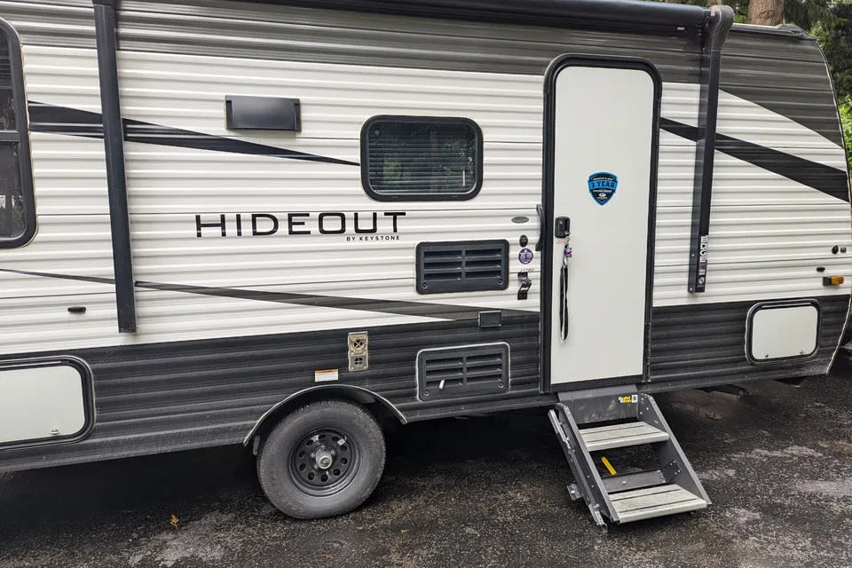 Michael Christy Keystone Hideout Travel Trailer