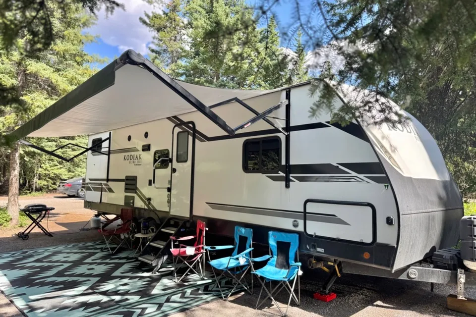Coys Dutchmen Kodiak Ultra Light Travel Trailer