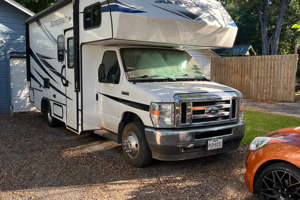 Eric's Forest River Sunseeker LE Class C