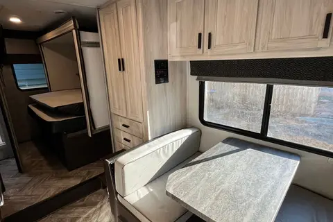 Eric's Forest River Sunseeker LE Class C