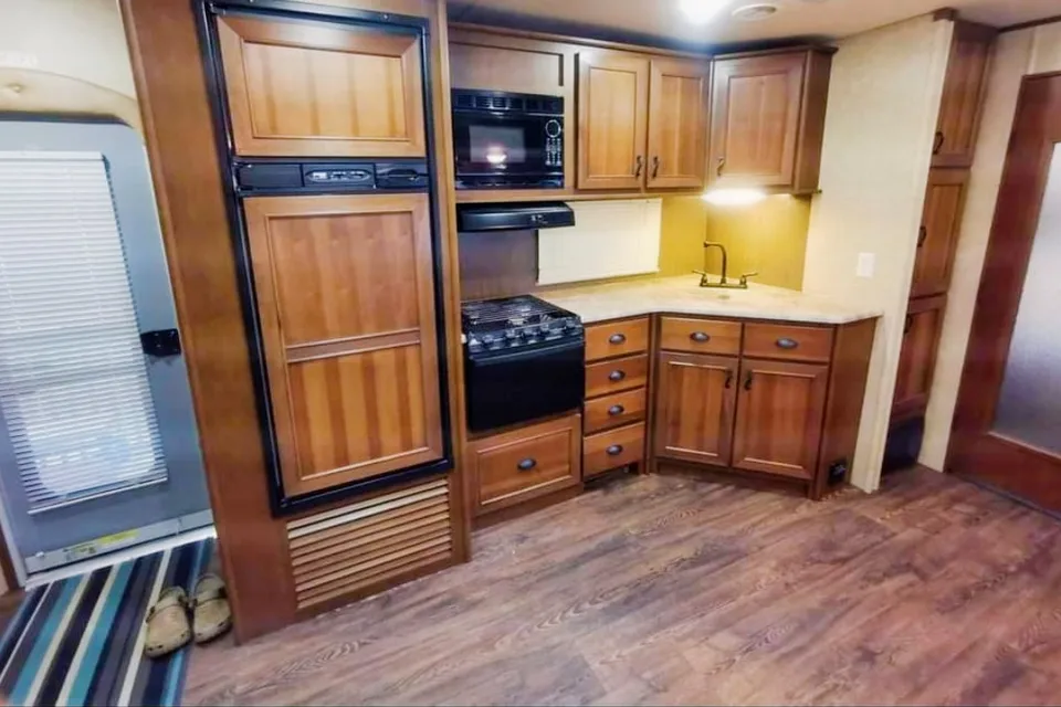 Family fun Open Range 305BHS Travel Trailer